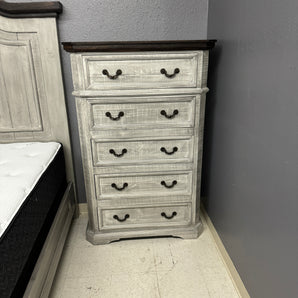 Lakewood Chest 5 Drawer