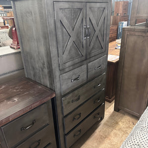 New York Rustic 5-Drawer Chest in Gray/Brown