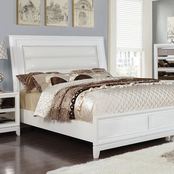 Golva White Bed