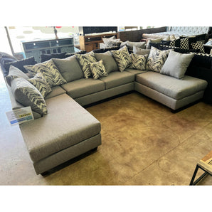 Midtown 3 Piece Sectional in Grey