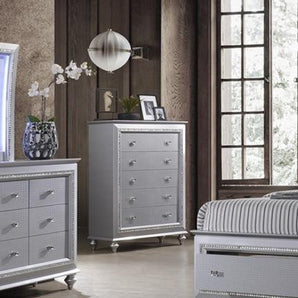 Stardust 5-Drawer Chest in Silver